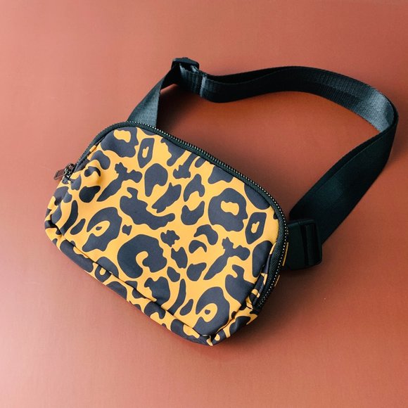 Leopard Print Everywhere Belt Bag - Picture 1 of 4